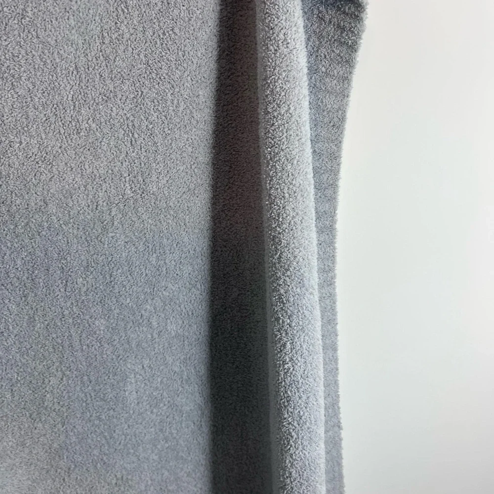 Barefoot dreams CozyChic throw blanket  Barefoot Dreams